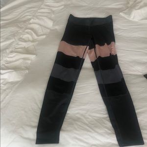 H&M striped workout leggings